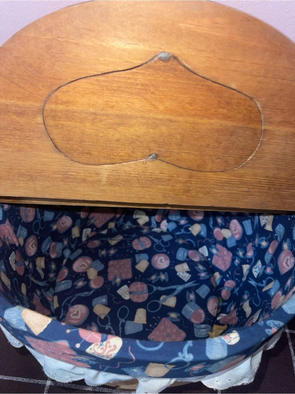 Wooden Heart Lidded Lined Sewing Picnic Basket Leather Hinges Vintage
